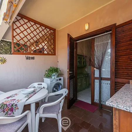 House Augusta - La Vie Est Belle Holiday home *